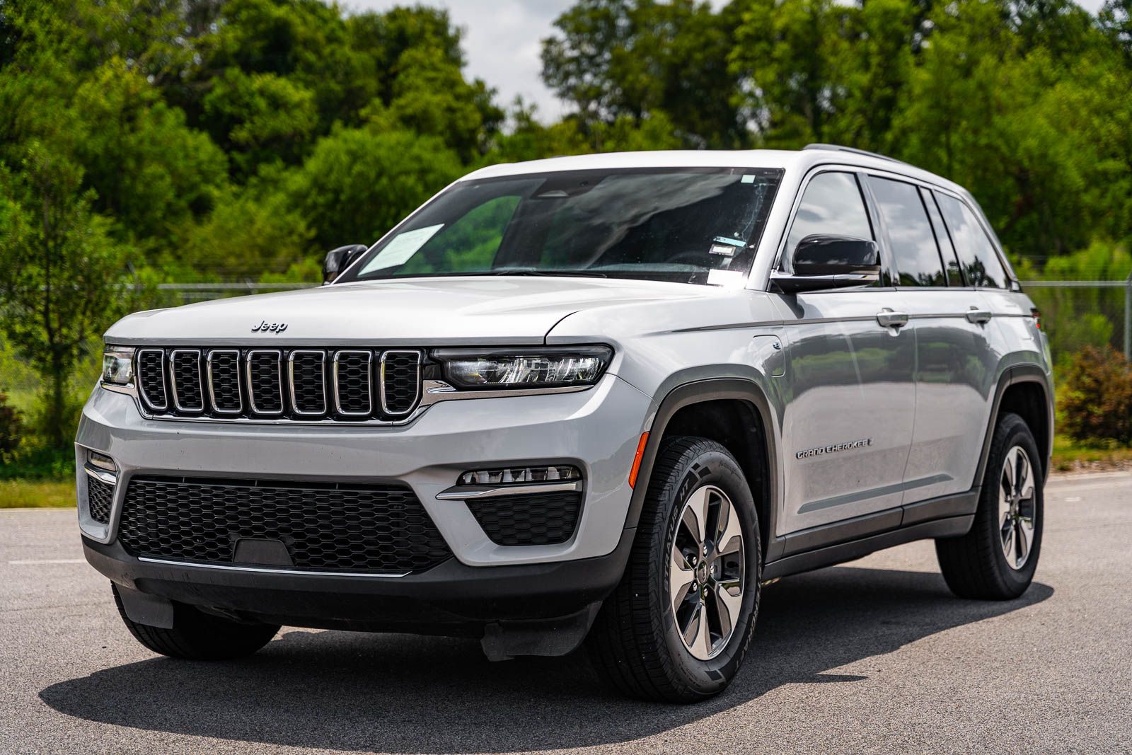 Used 2024 Jeep Grand Cherokee SUV