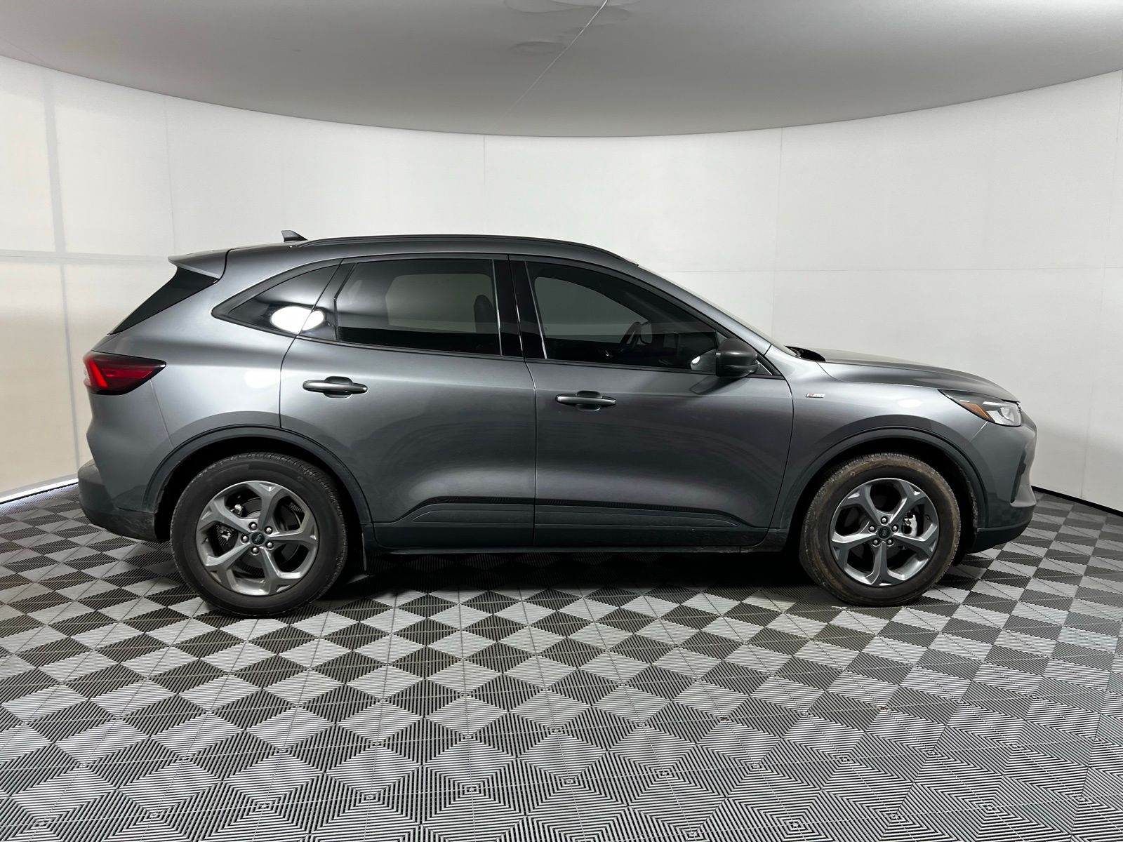 Thumbnail: 2025 Ford Escape - 4