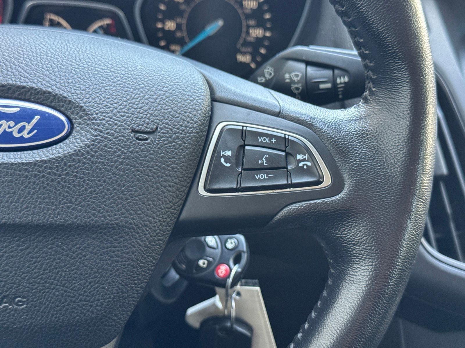 Used 2016 Blue Candy Metallic Tinted Clearcoat Ford SE image 24