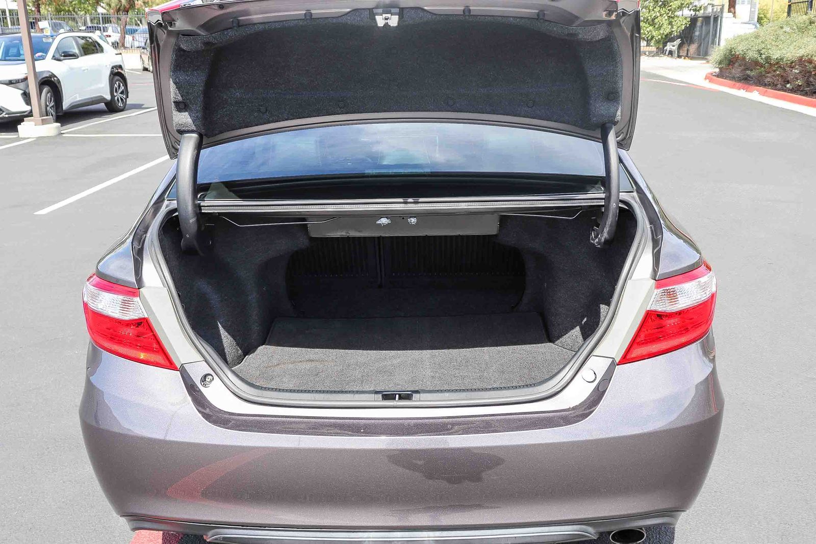 Used 2015 Gray Toyota SE image 30