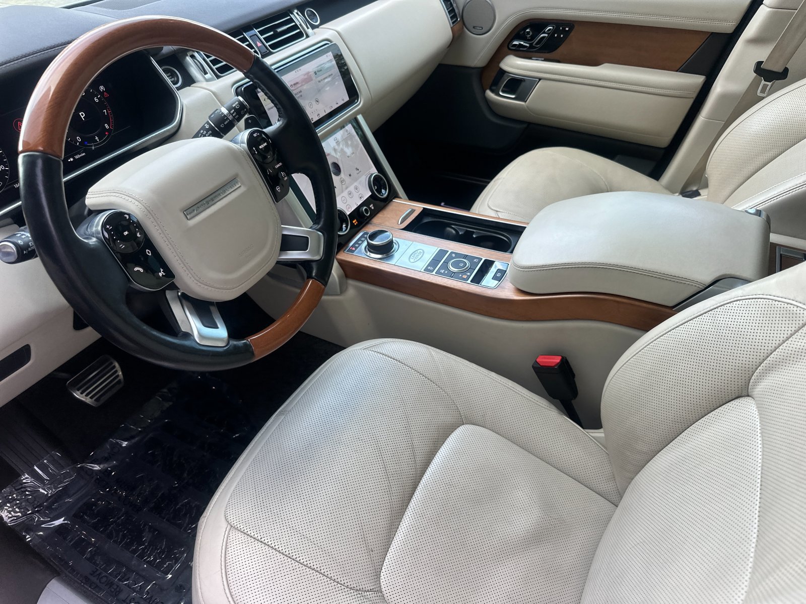 2021 Land Rover Range Rover Westminster — foto completa 10 de 28