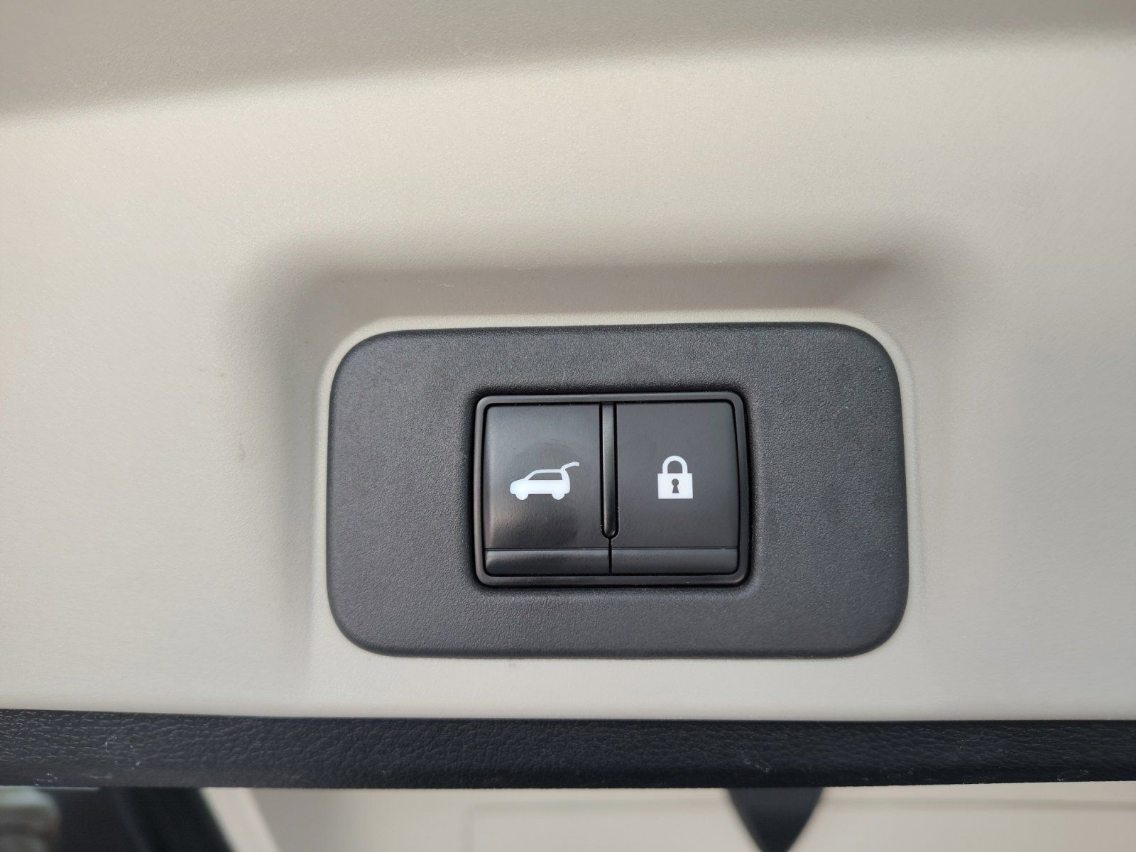 Used Car 2023 Nissan Ariya  Evolve+ E-4orce For Sale Under $25,000 In San Antonio, Texas