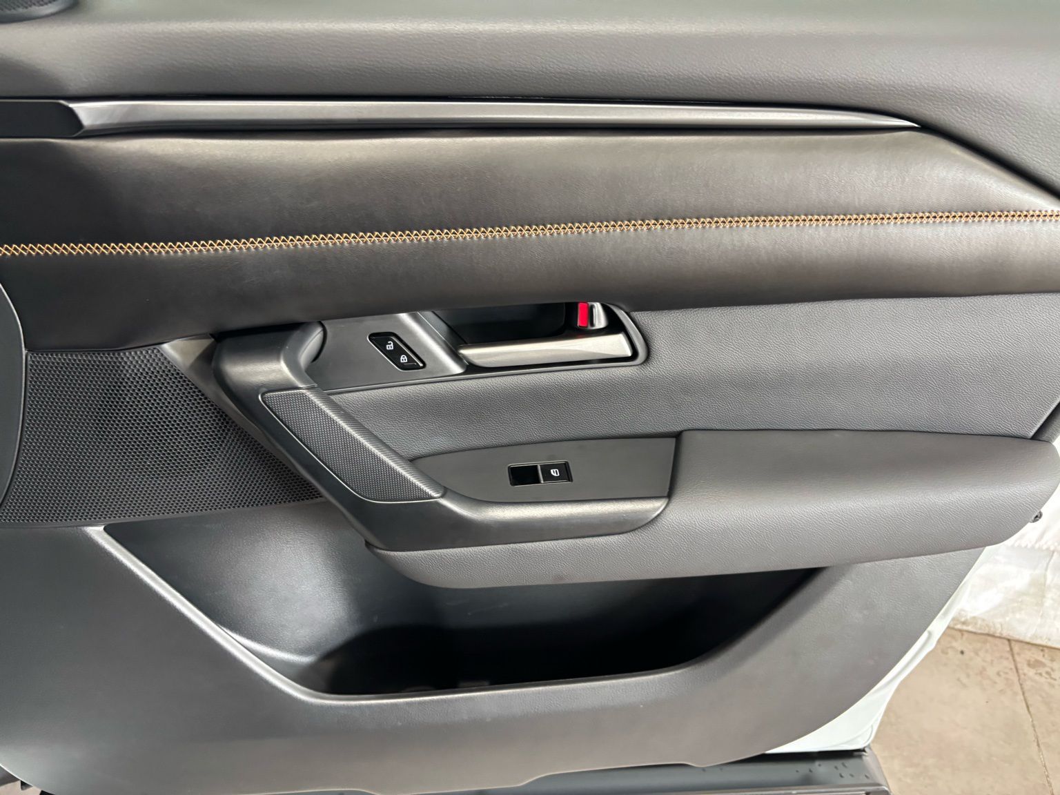 Used Car 2025 Mazda Cx-50 Hybrid  Utility Premium All Wheel Drive For Sale Under $35,000 In Austin, Texas