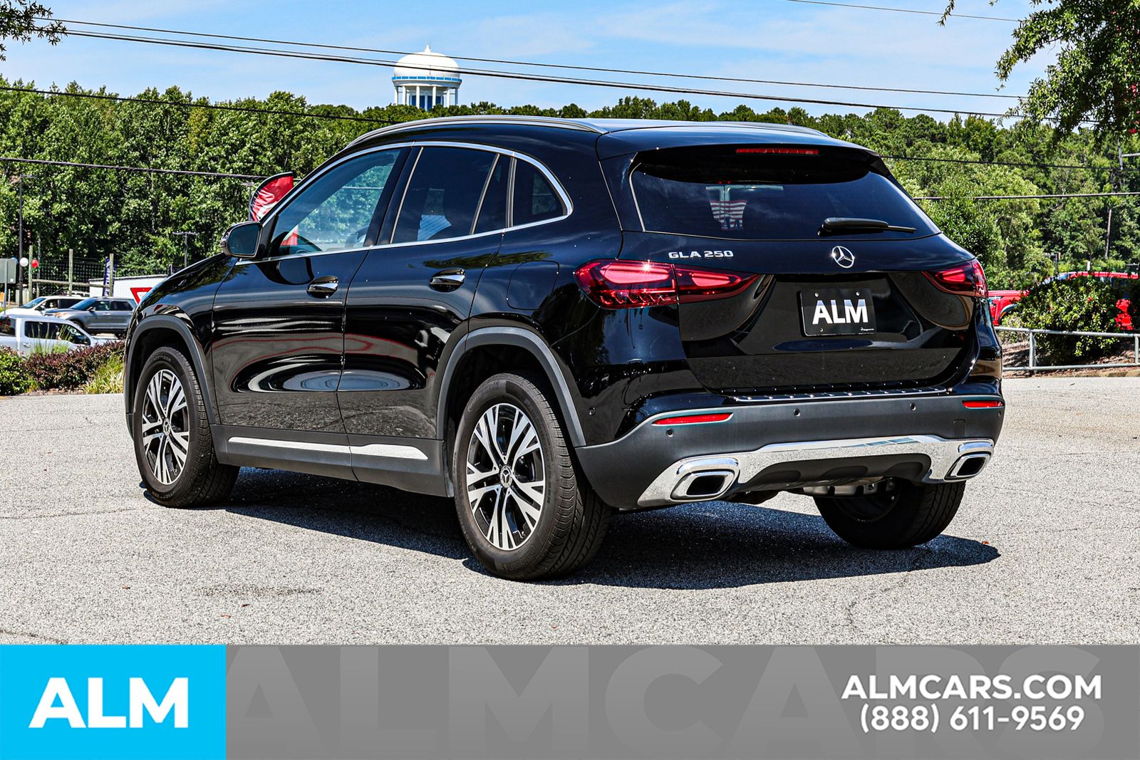 2025 Mercedes Benz GLA 250 photo 4