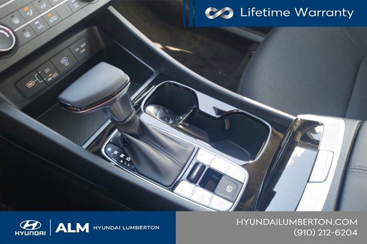 New 2026 Serenity White Pearl Hyundai SE FWD image 25
