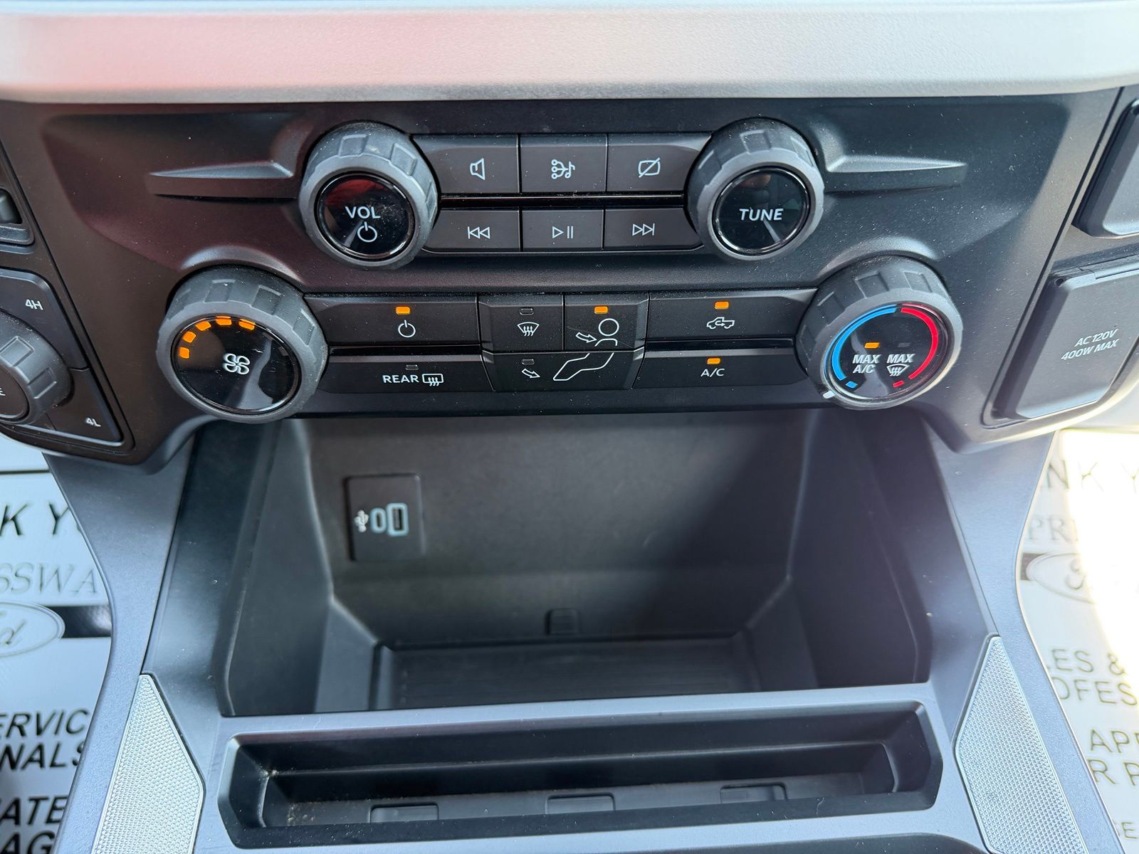 2024 Ford F-250SD image 21