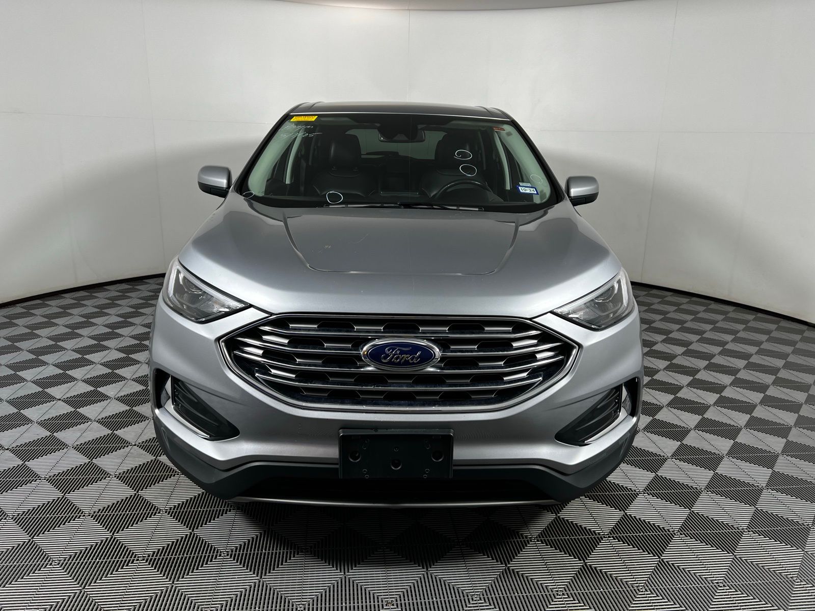 2022 Ford Edge SEL 2