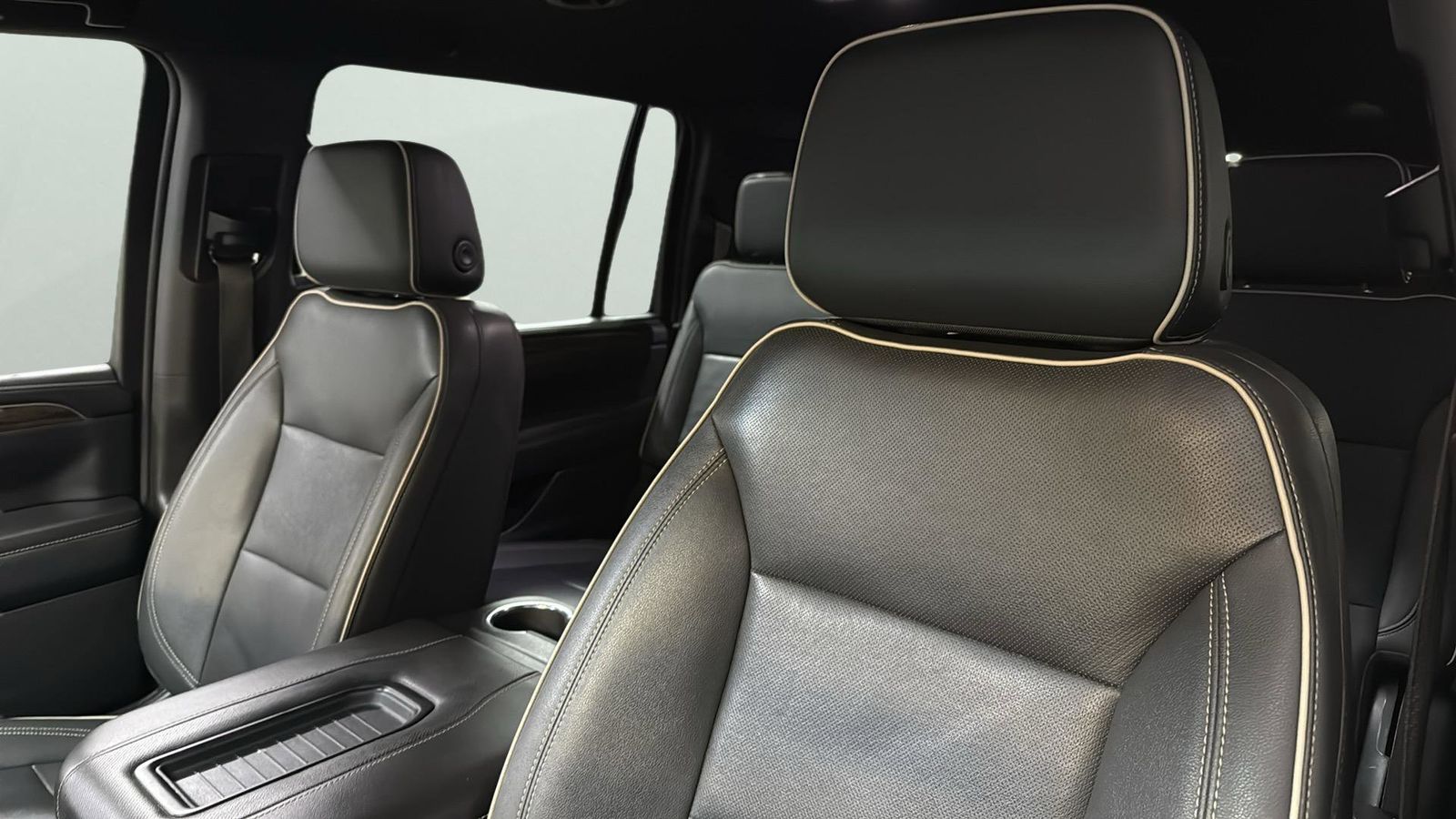 Used Car 2023 Chevrolet Suburban  Premier For Sale Under $50,000 In Austin, Texas