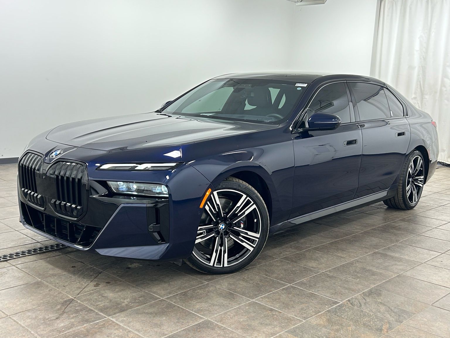 Tanzanite Blue II Metallic 2023 BMW 7 Series Sedan All-Wheel Drive 8-Speed Automatic