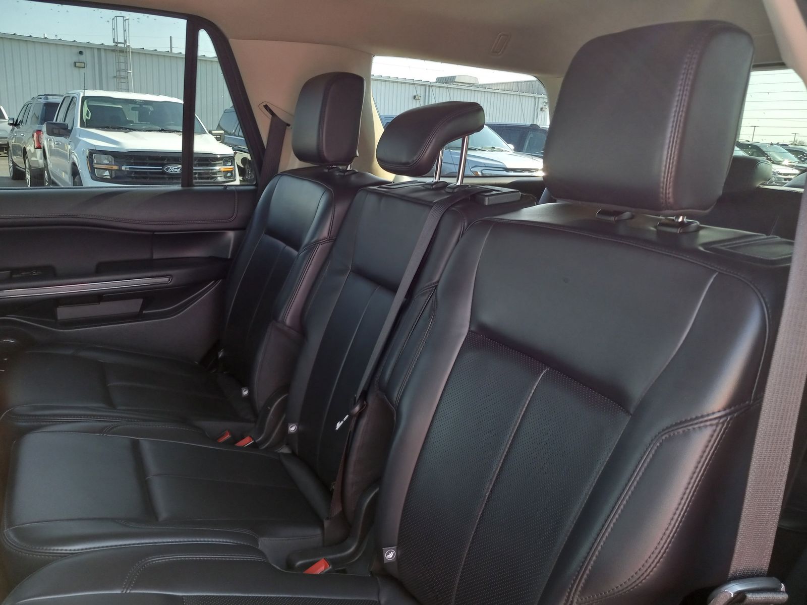 2024 Ford Expedition image 15