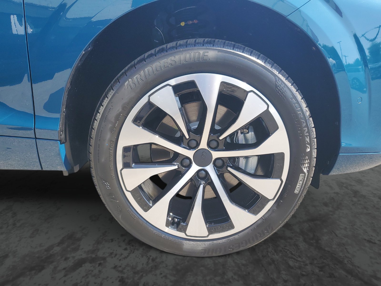 Vehicle photo