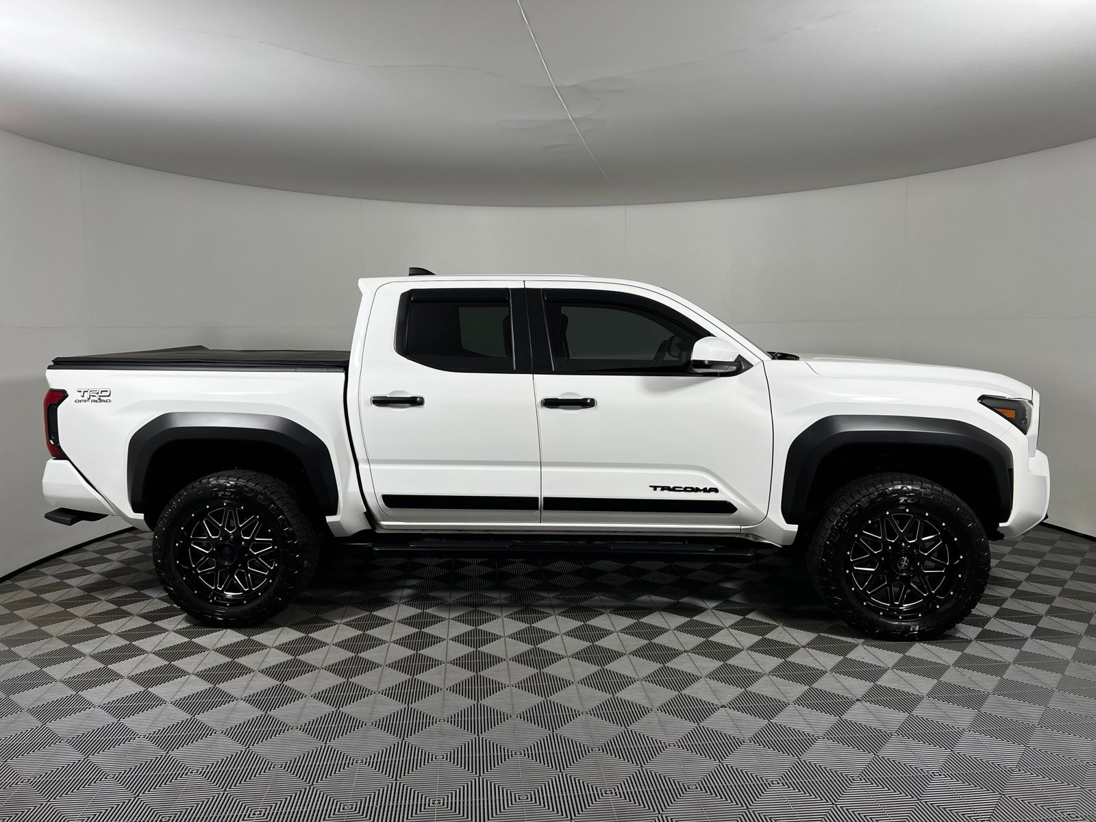 Thumbnail: 2025 Toyota Tacoma - 4