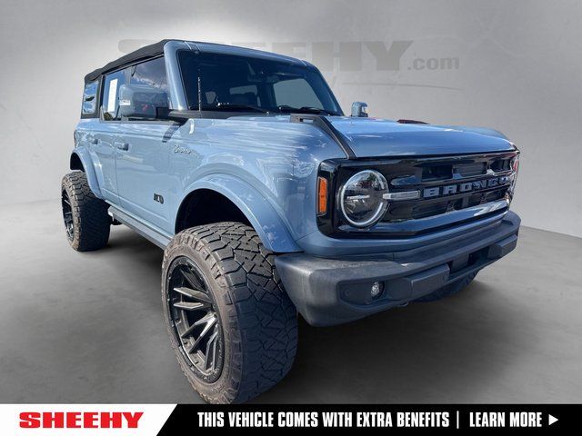 2023 Ford Bronco Outer Banks 4x4's photo