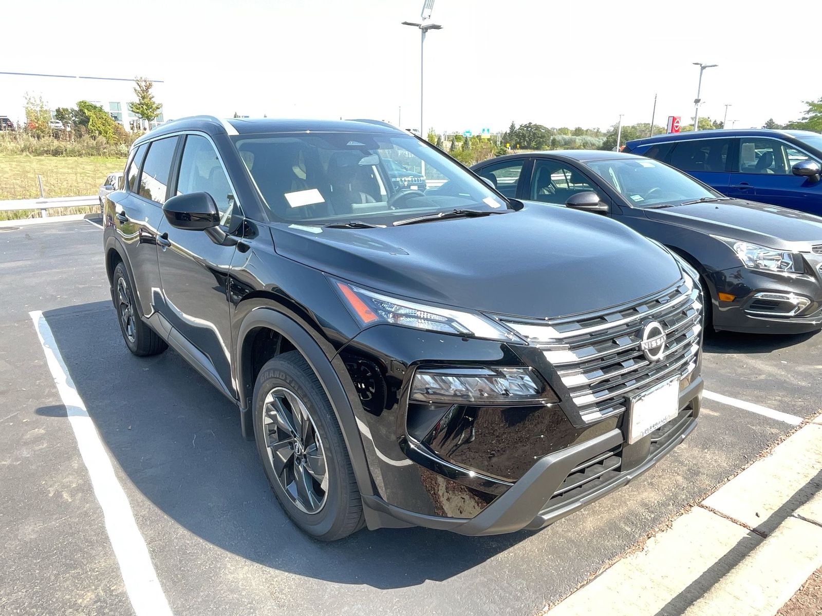 2024 Nissan Rogue SV 4