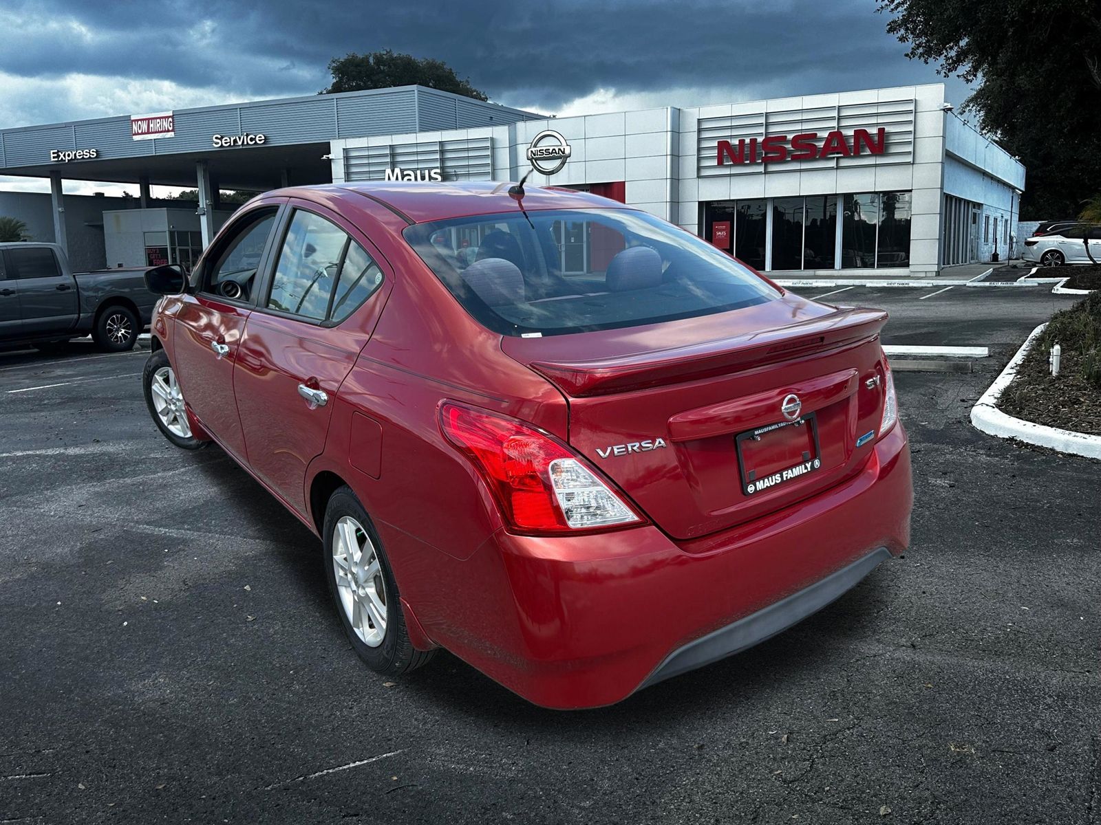 View vehicle photo 6