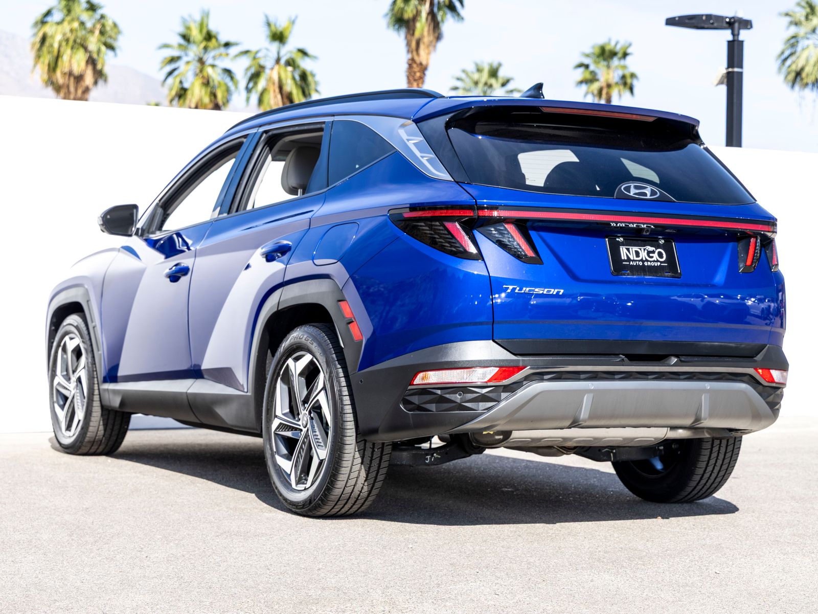 View vehicle photo 7