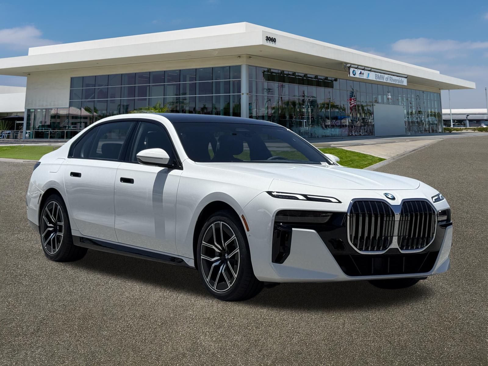 New 2026 White BMW 740i image 2