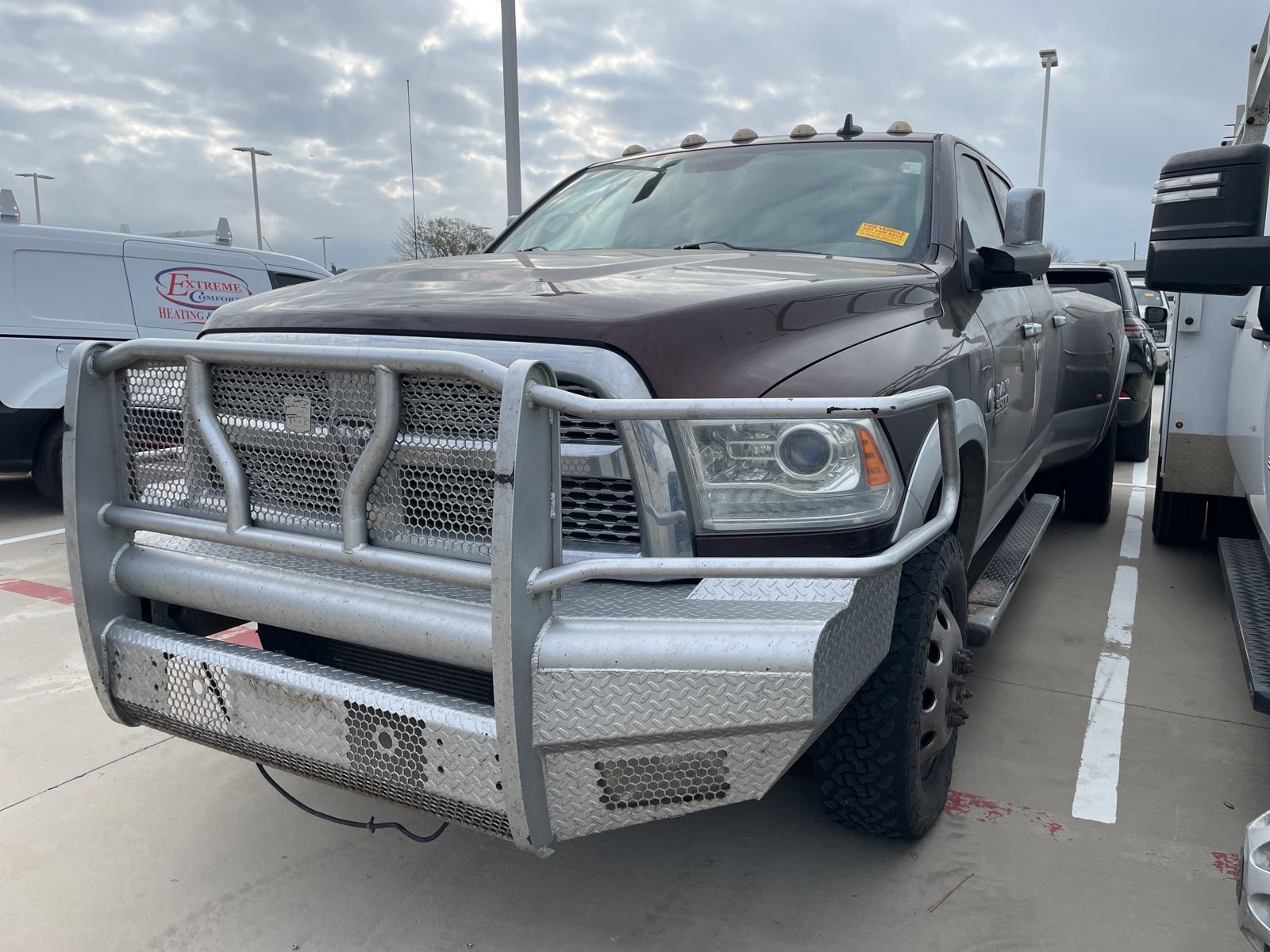 2014 RAM 3500 Laramie Crew Cab LB DRW 4WD