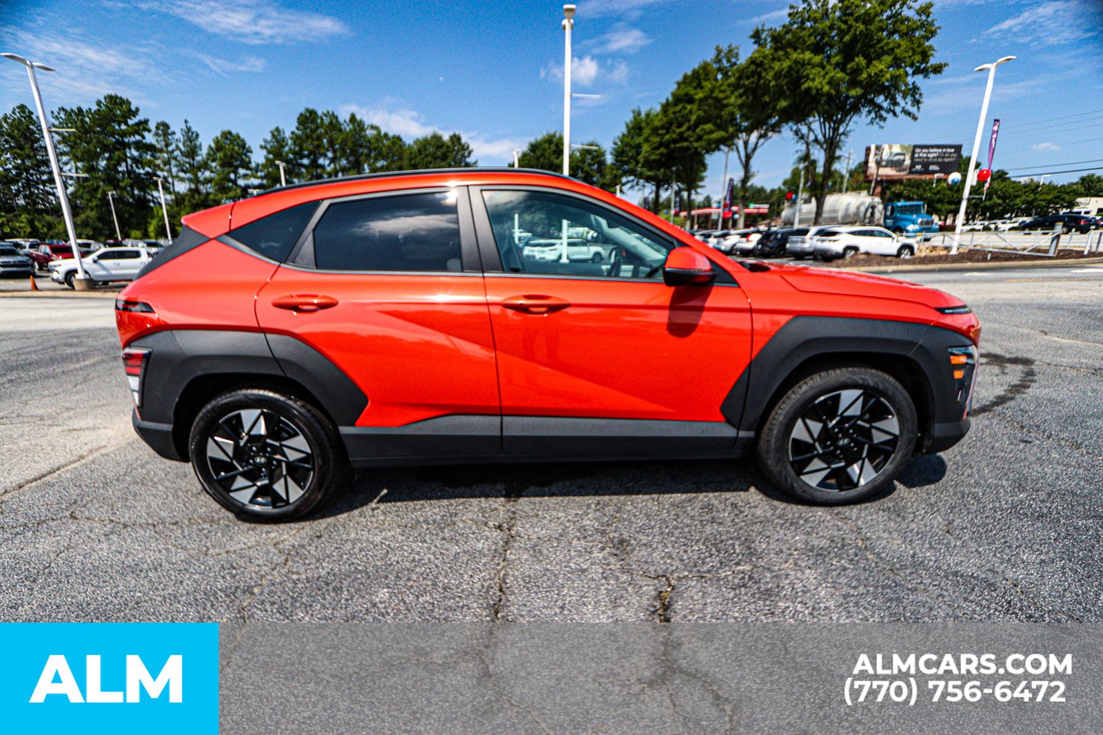 2024 Hyundai Kona SEL photo 8