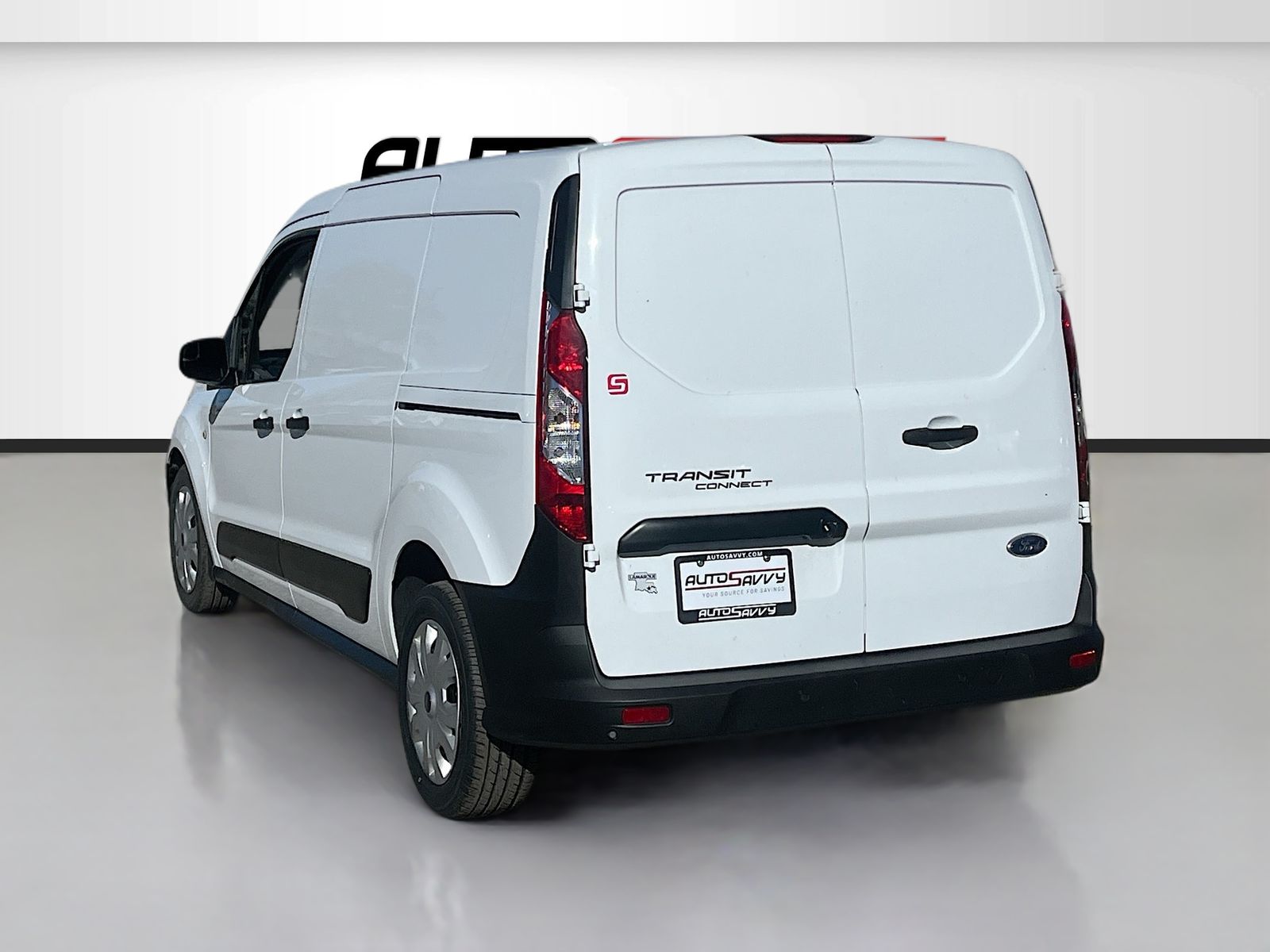 Used 2023 White Ford XL image 5