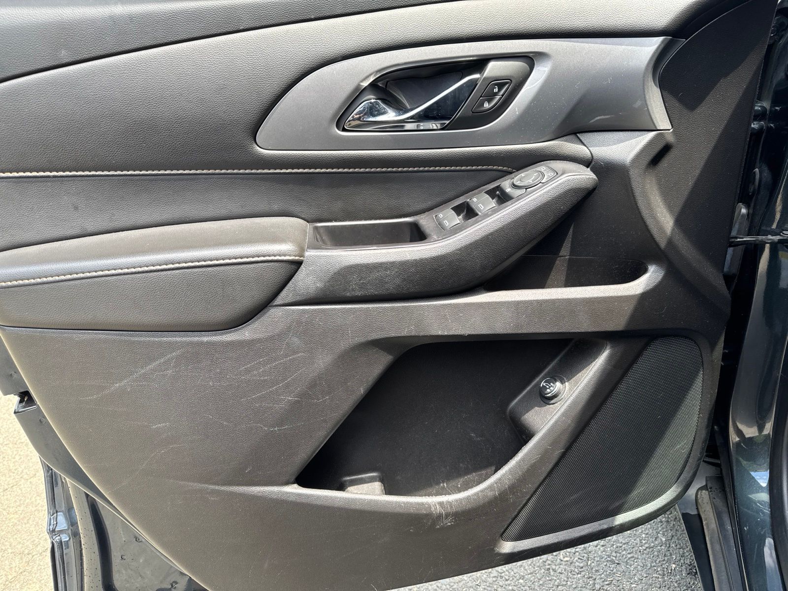 Used 2019 Graphite Metallic Chevrolet LT image 24