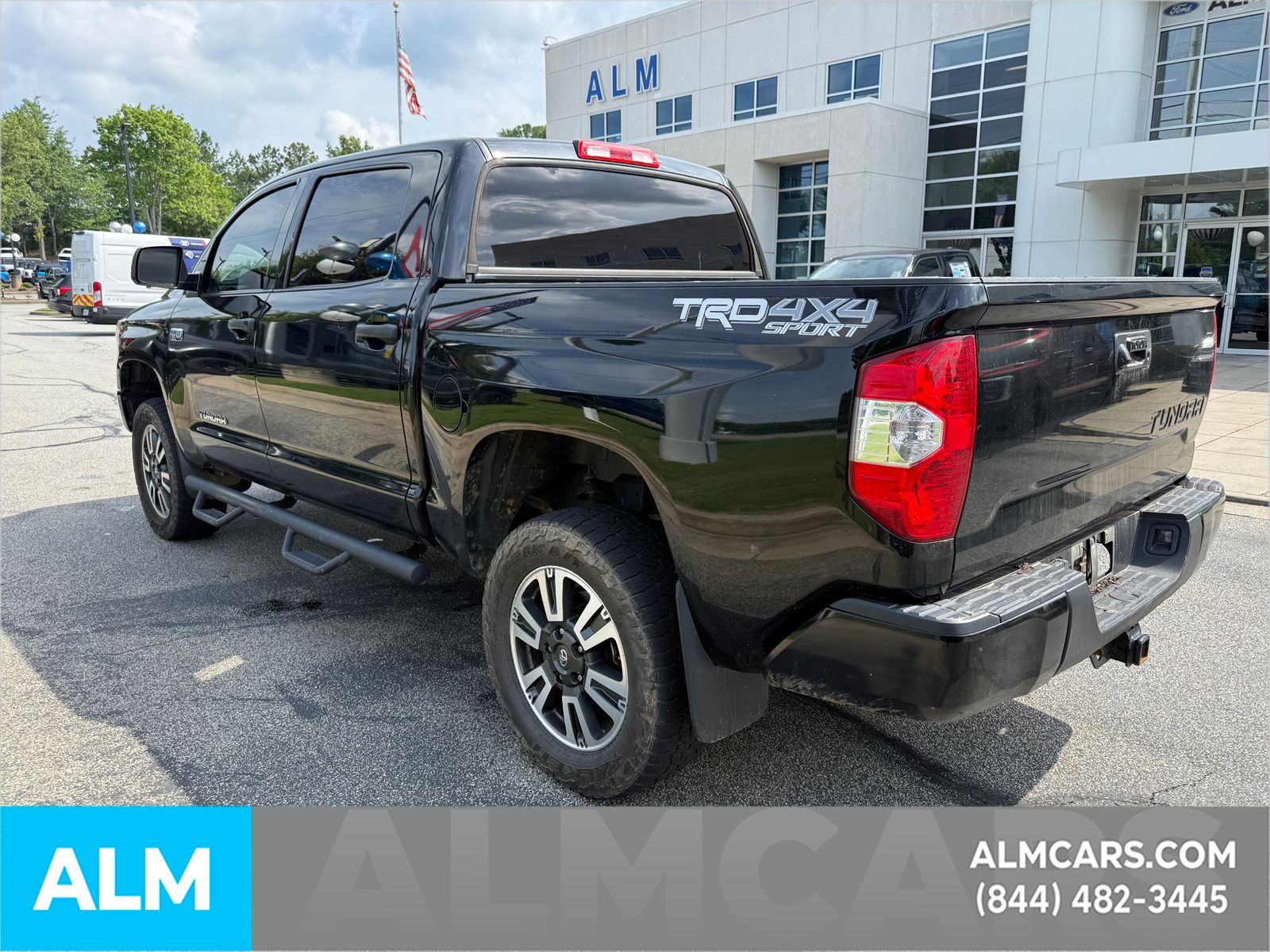 Used 2019 Black Toyota SR5 image 11
