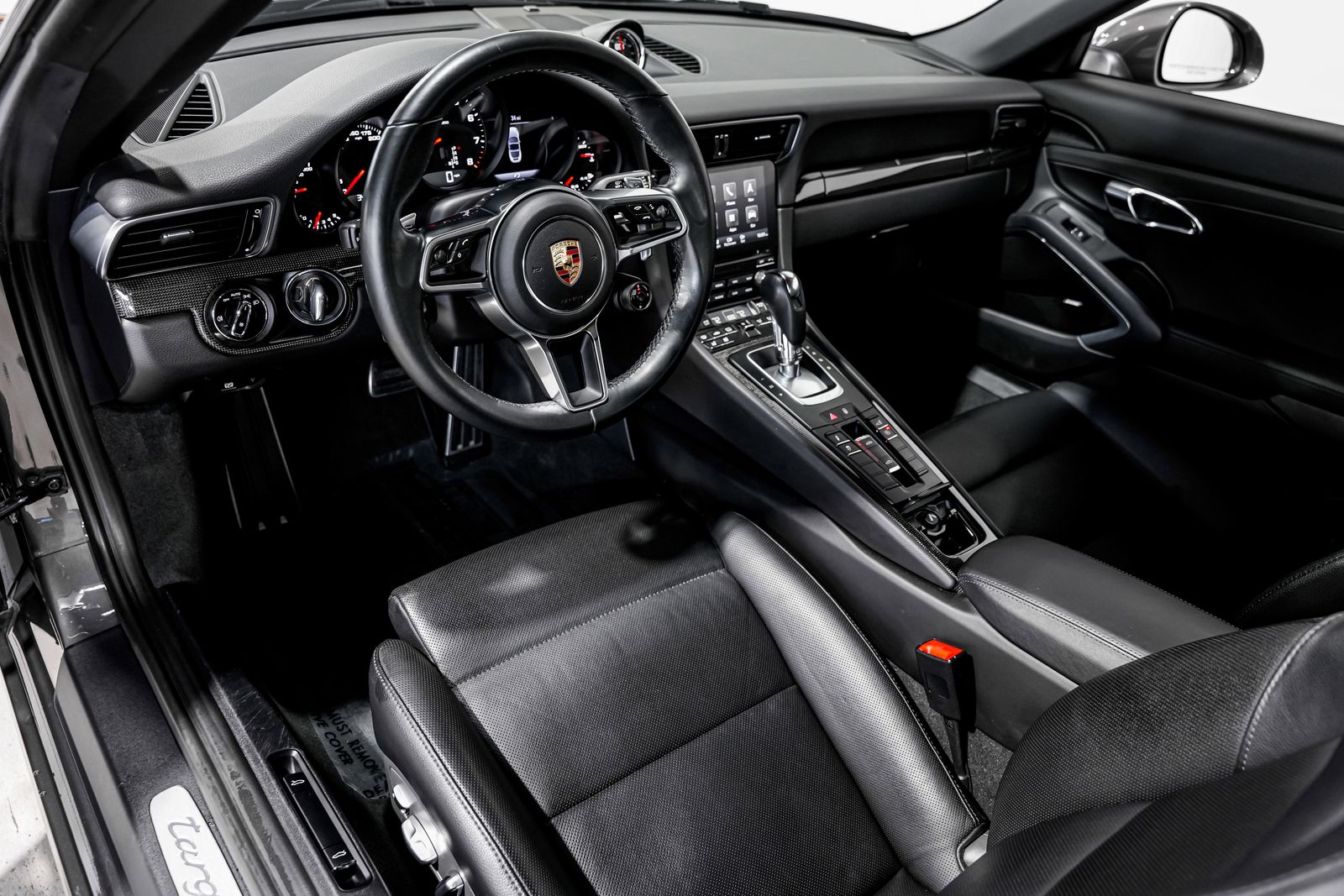 2017 Porsche 911 Targa 4S — photo 8
