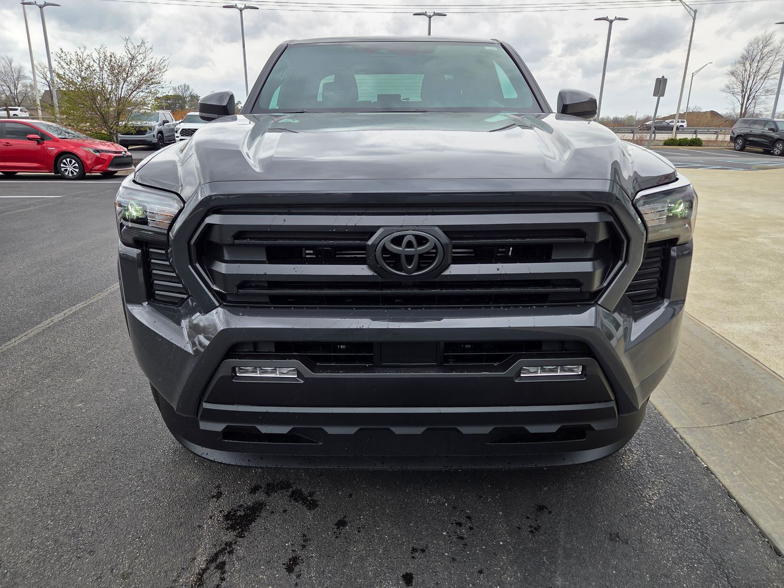 View vehicle photo 3