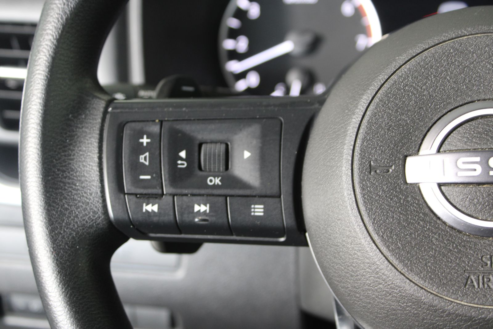 Used 2023 Black Nissan S image 26