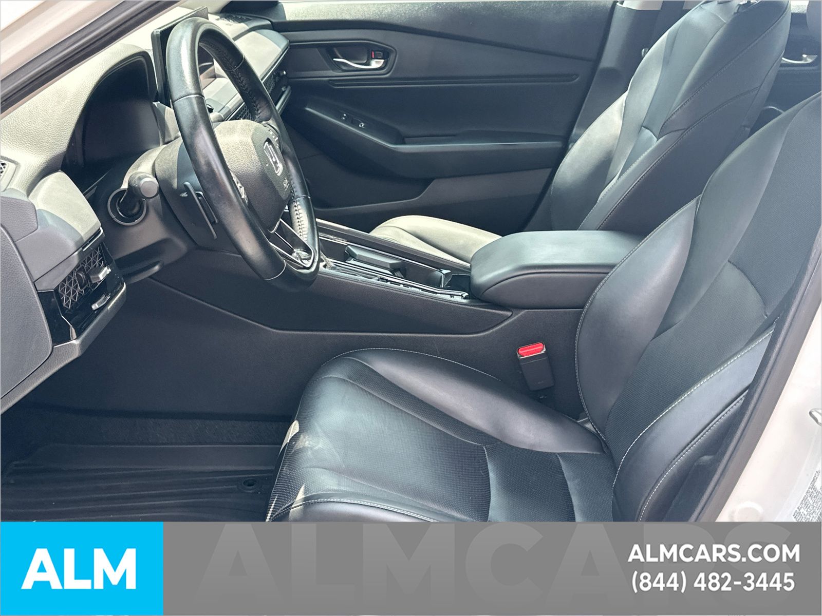 Used 2023 White Honda EX-L image 10