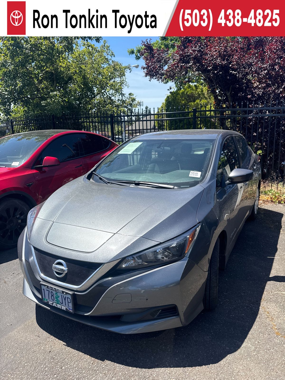 2019 Nissan Leaf S's photo