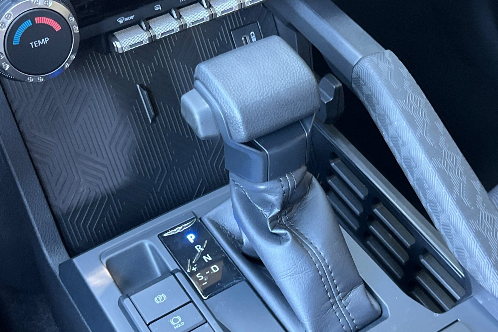 2025 Toyota Tacoma SR5 - Photo 23