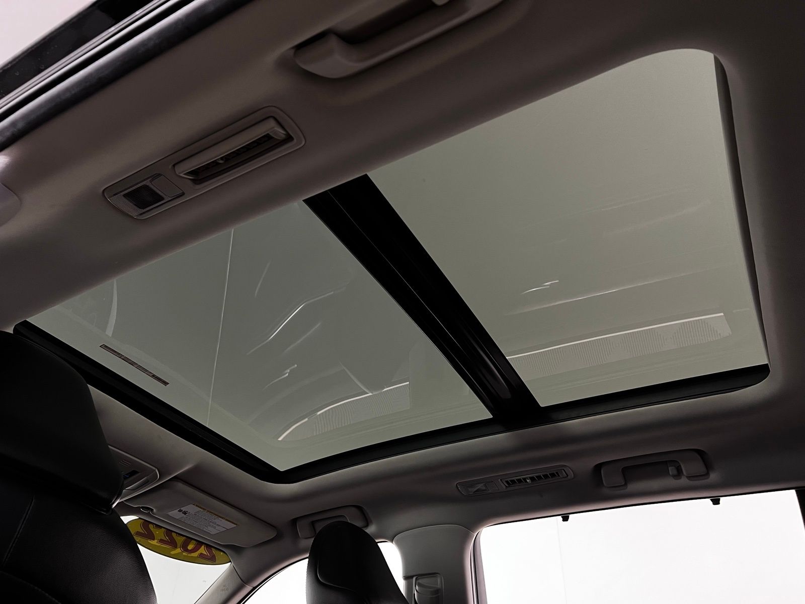 2022 Toyota Highlander Platinum 28
