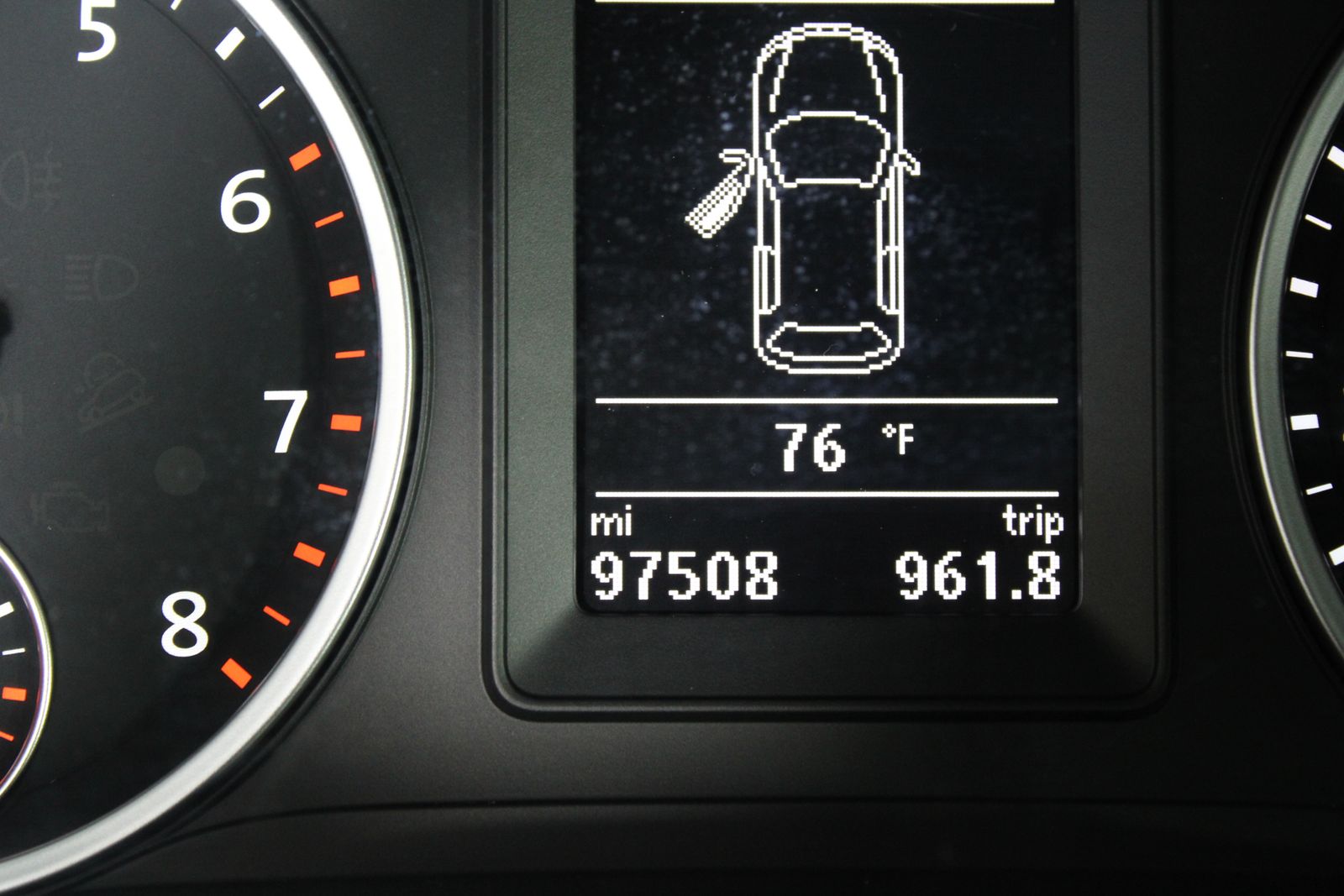 Used 2015 Gray Volkswagen S image 20
