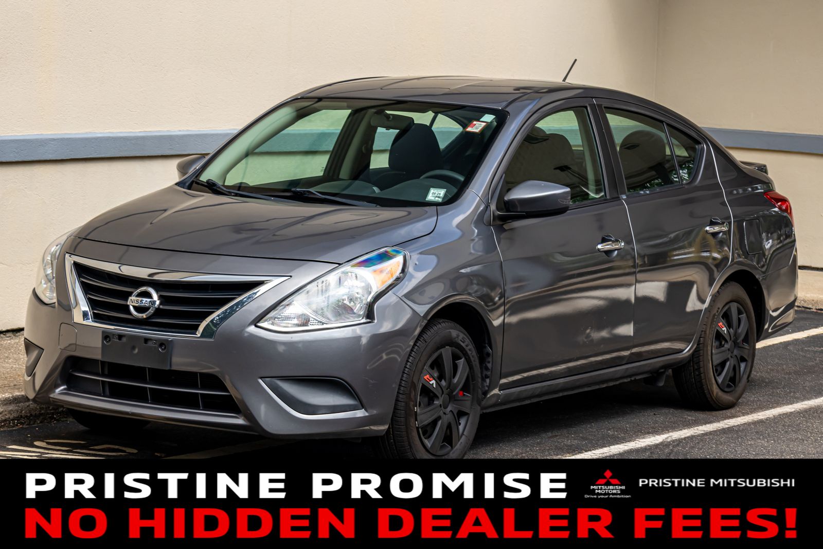  2019 Nissan Versa SV FWD   
