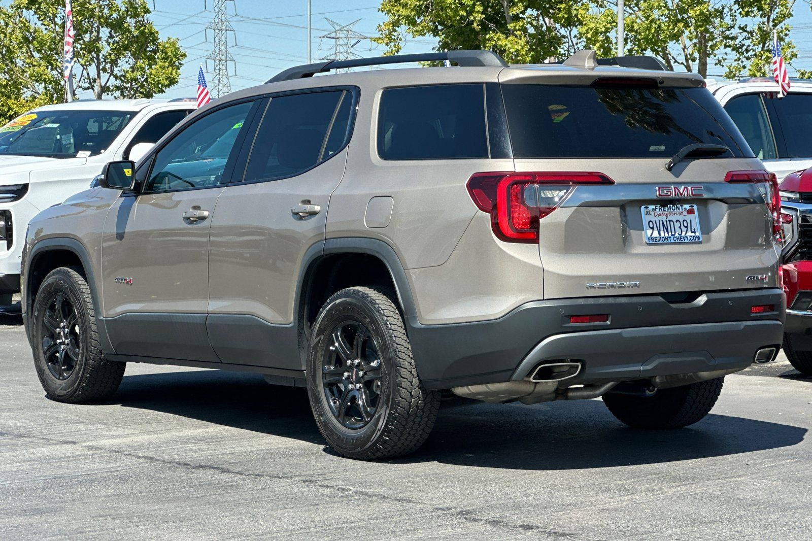 View vehicle photo 6