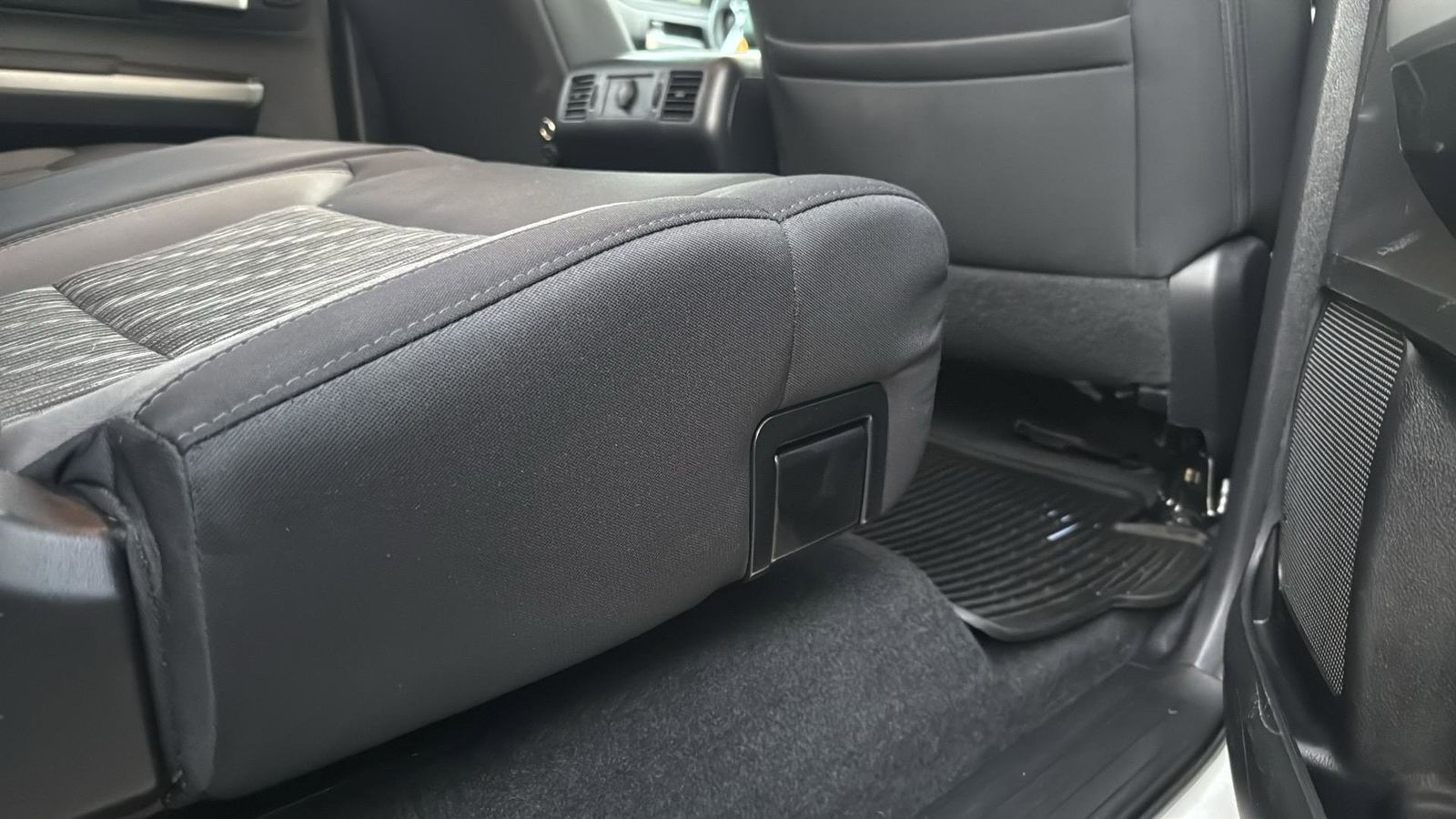 Used Car 2019 Toyota Tundra  Sr5 For Sale Under $35,000 In Austin, Texas