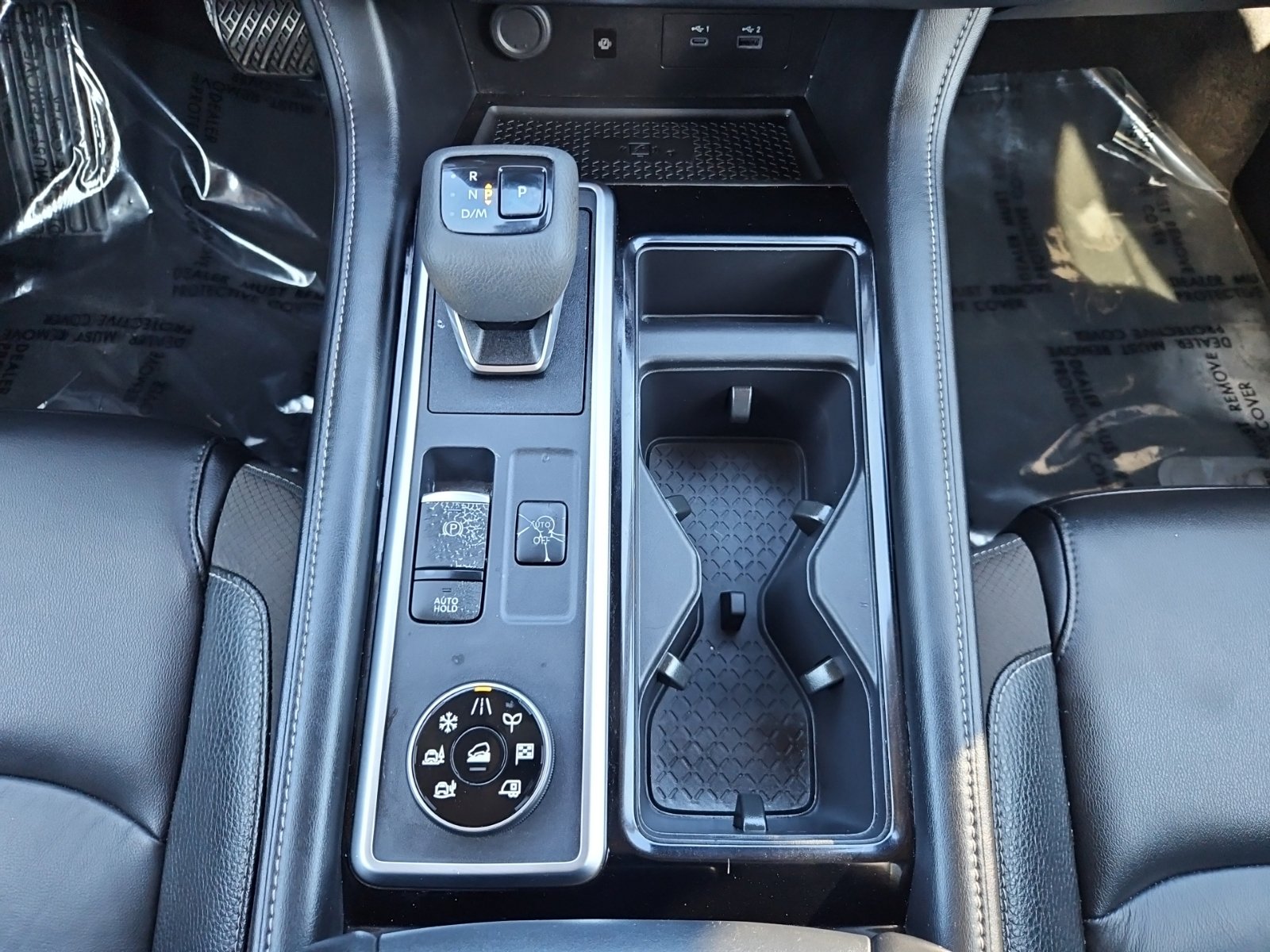 Used 2023 Black Nissan SL image 19
