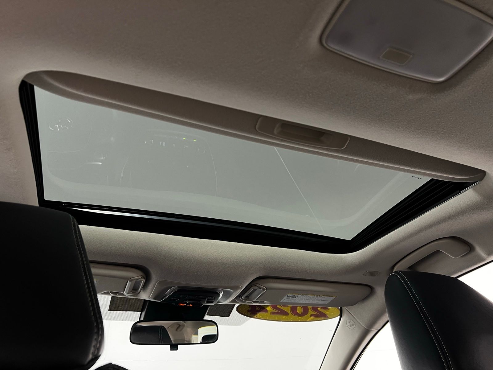 Thumbnail: 2024 Toyota Corolla - 22