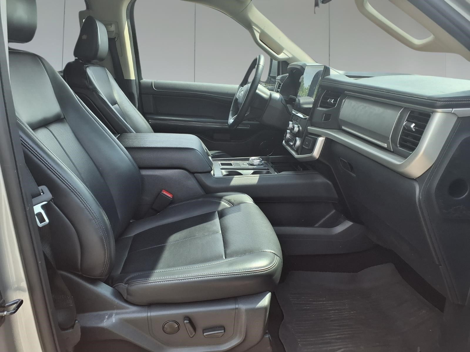 2024 Ford Expedition Max XLT Silver at AutoSavvy Houston Southwest