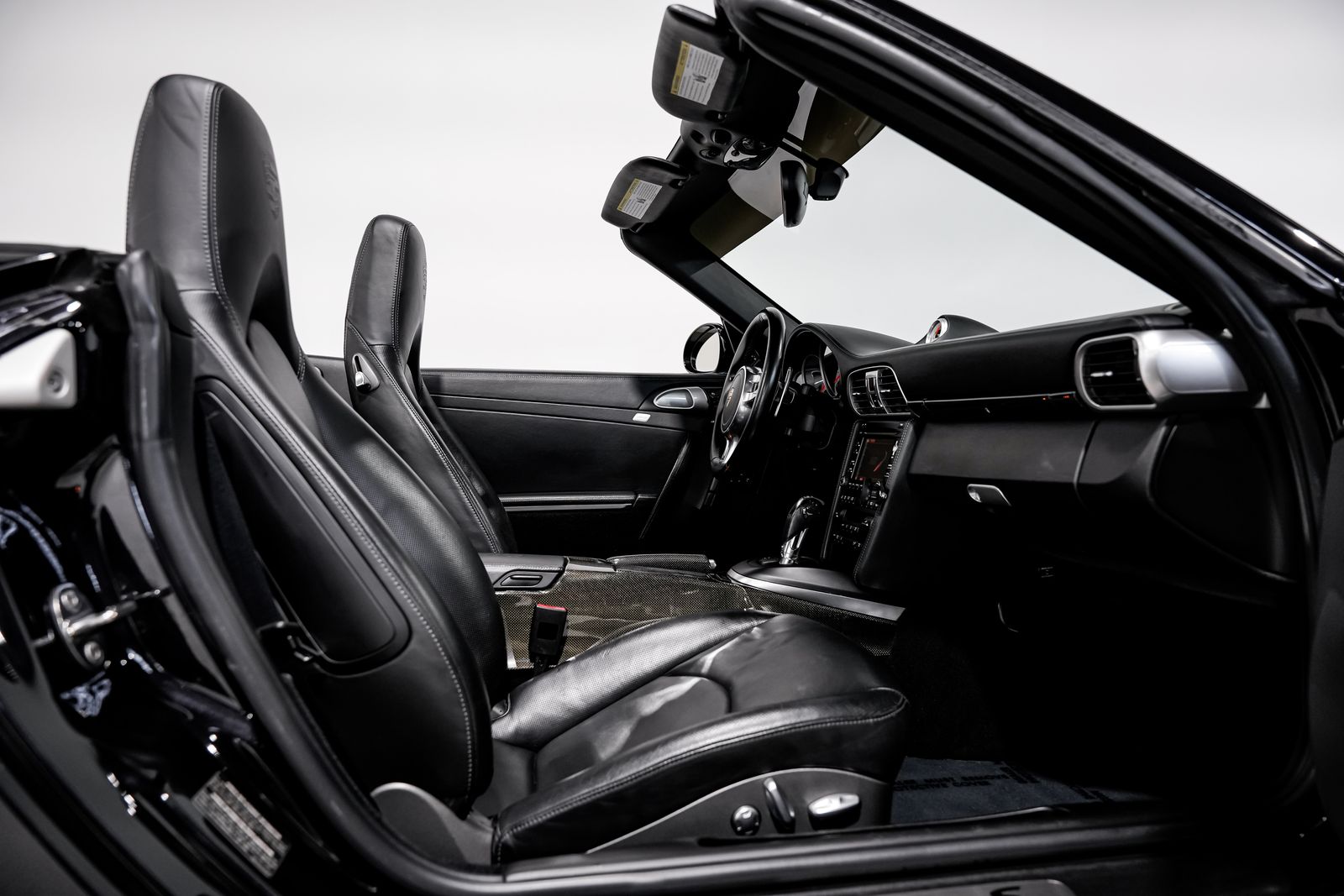 2011 Porsche 911 Turbo S — photo 30