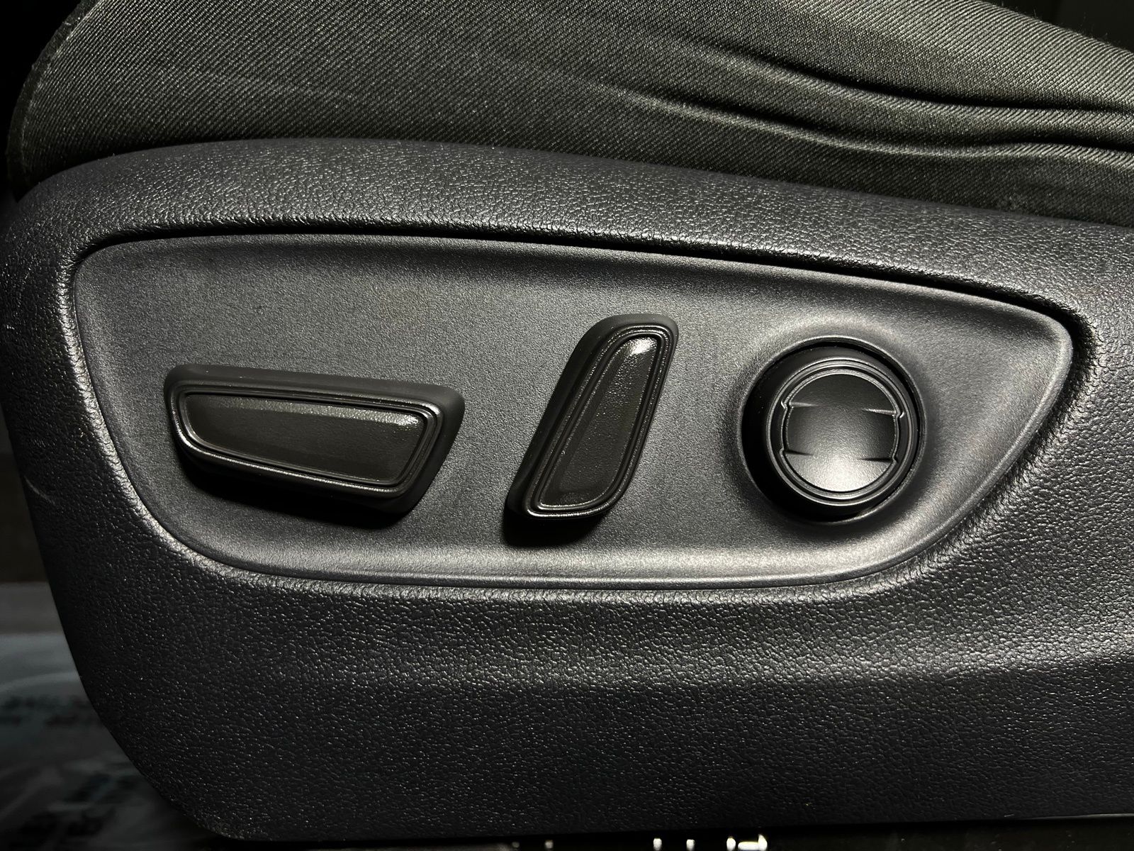 Thumbnail: 2024 Toyota RAV4 - 14