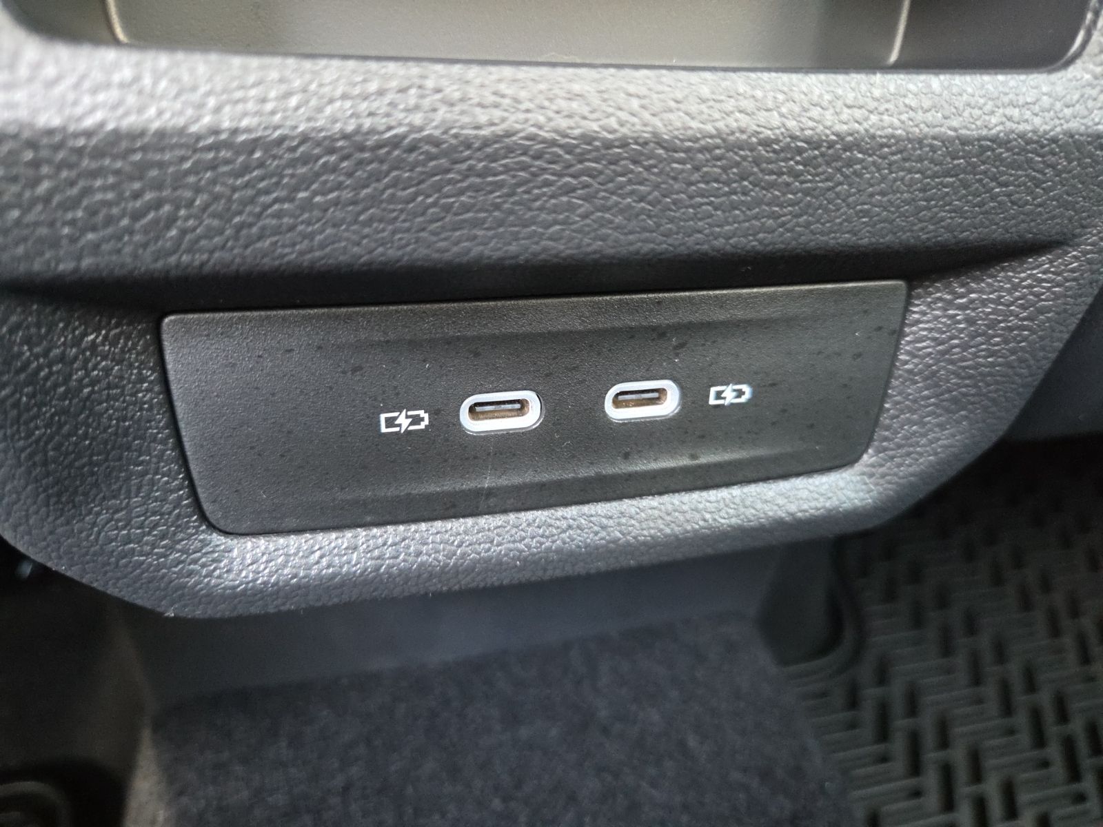 new 2026 Volkswagen Taos car, priced at $35,601