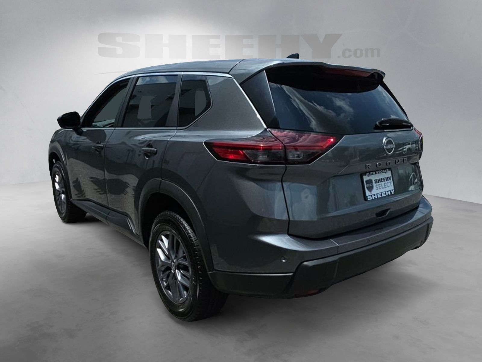 Used 2024 Gray Nissan S image 15
