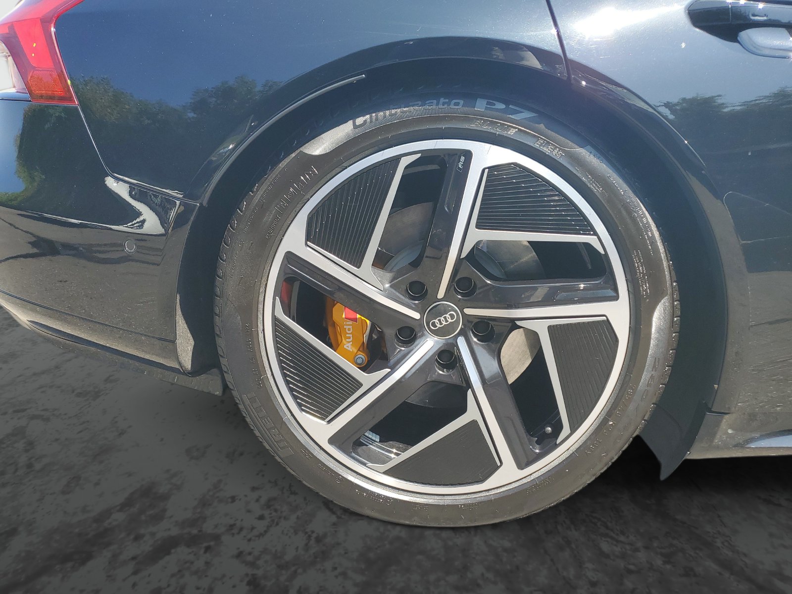 Vehicle photo