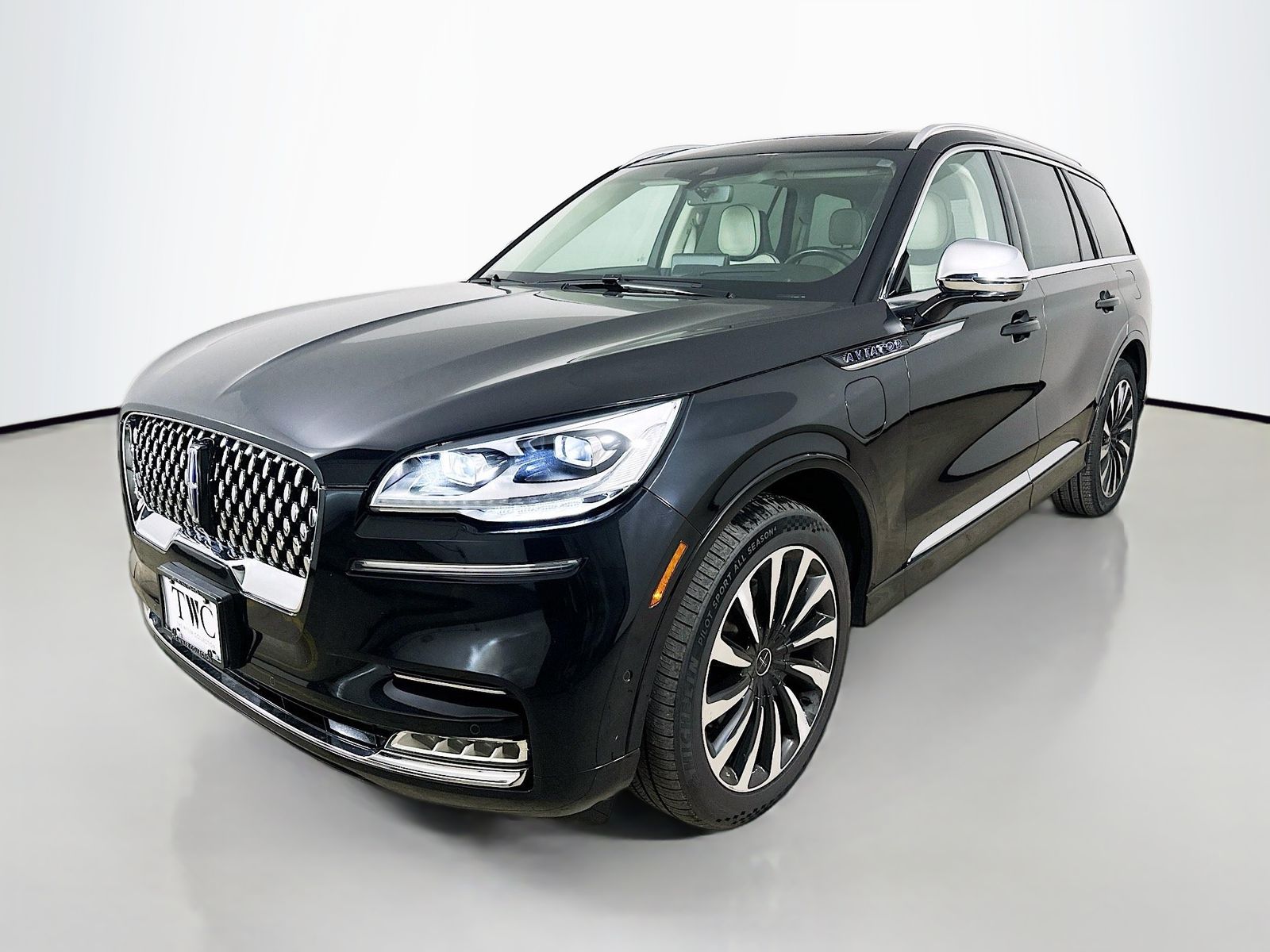 Black Metallic 2020 Lincoln Aviator SUV / Crossover All-Wheel Drive Automatic