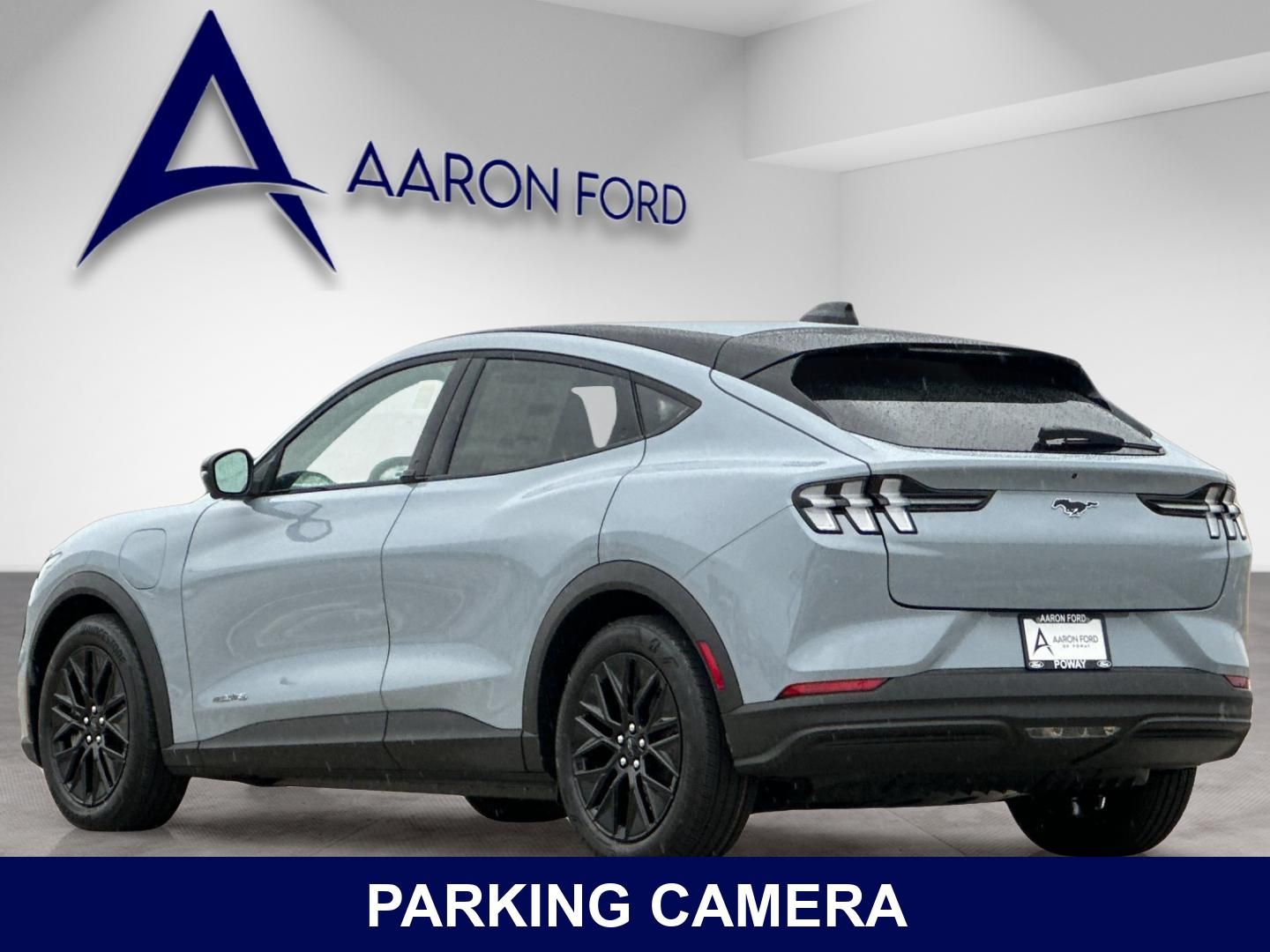 View vehicle photo 4