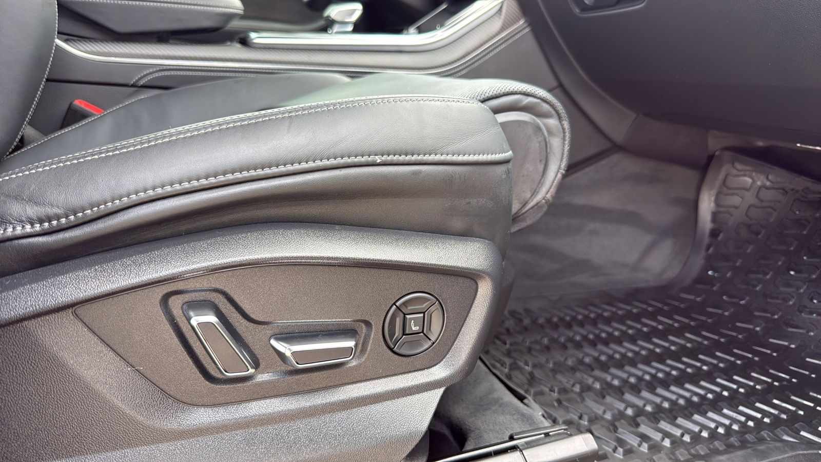Used Car 2021 Audi Rs Q8  4.0t For Sale Under $80,000 In Austin, Texas