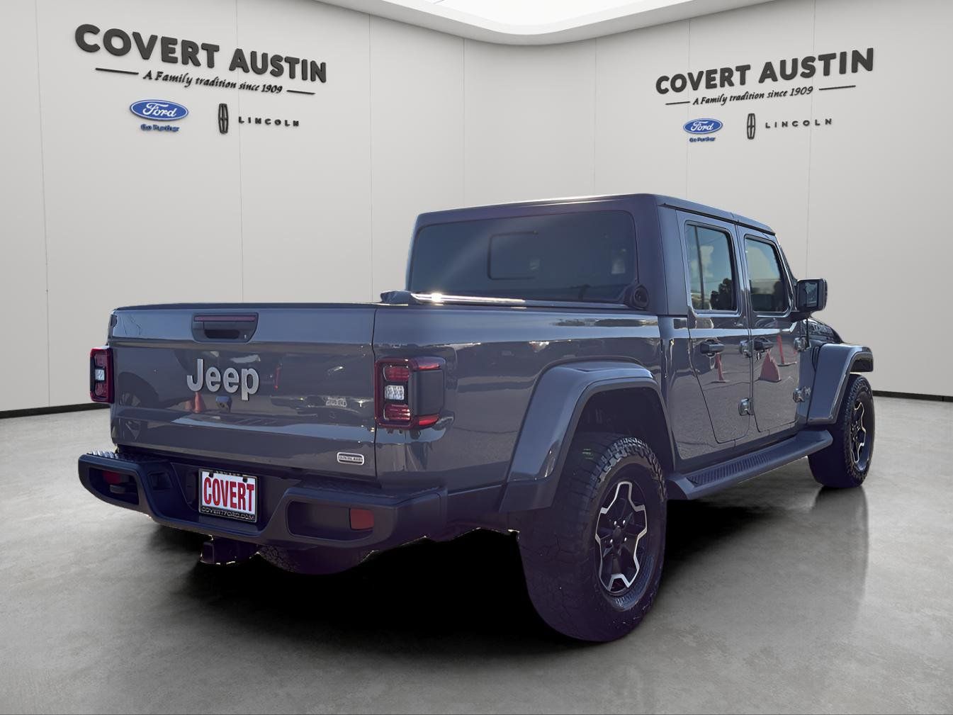 Used Car 2020 Jeep Gladiator  Overland For Sale Under $30,000 In Austin, Texas