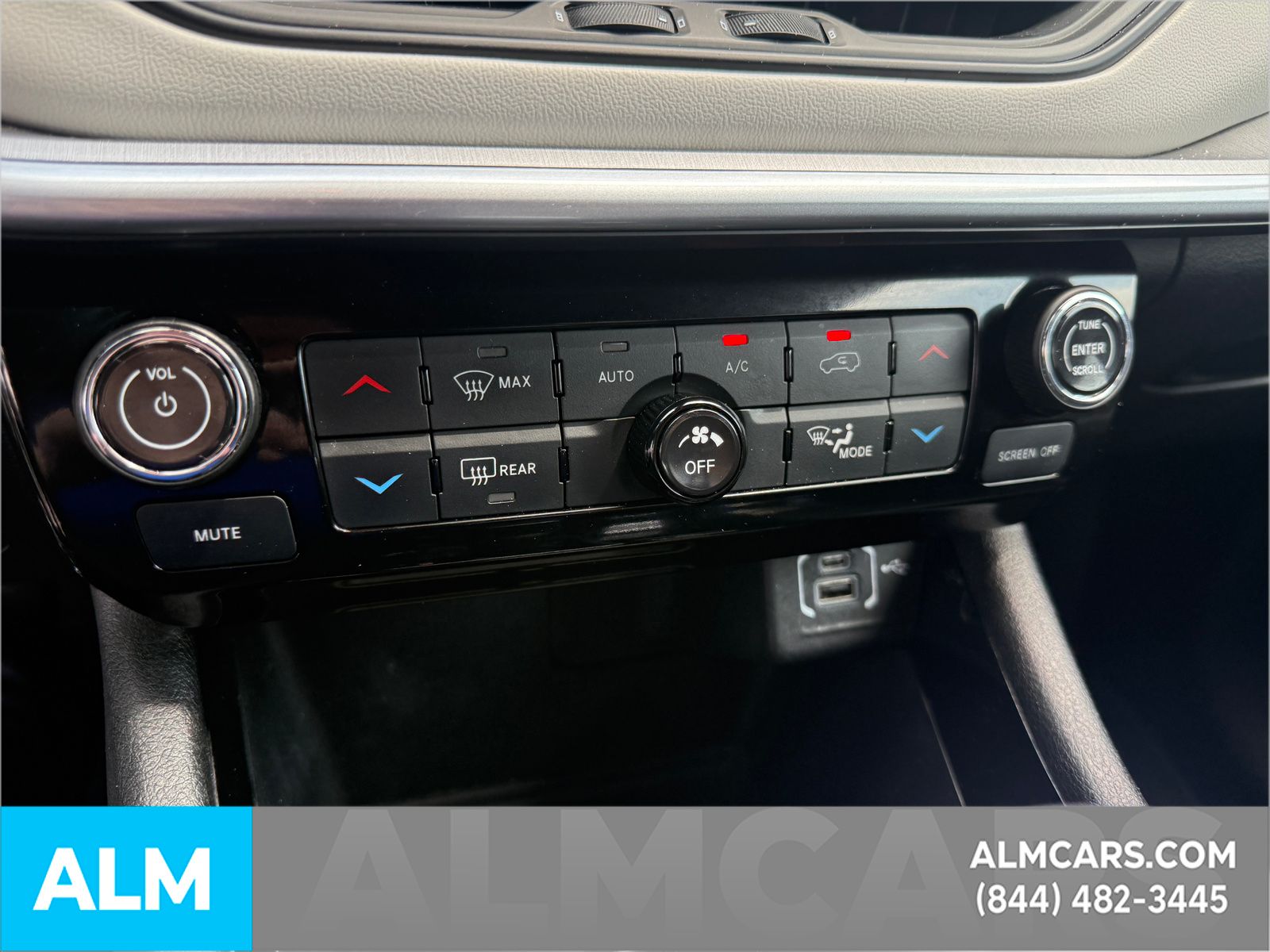 Used 2025 Bright White Clearcoat Jeep Limited image 21